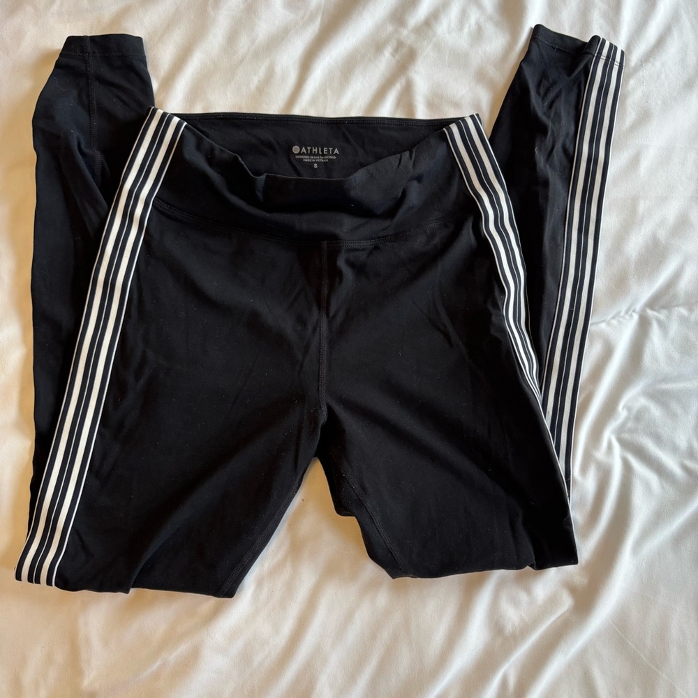 ATHLETA black striped legging athletic pant. Slimming zipper pocket S